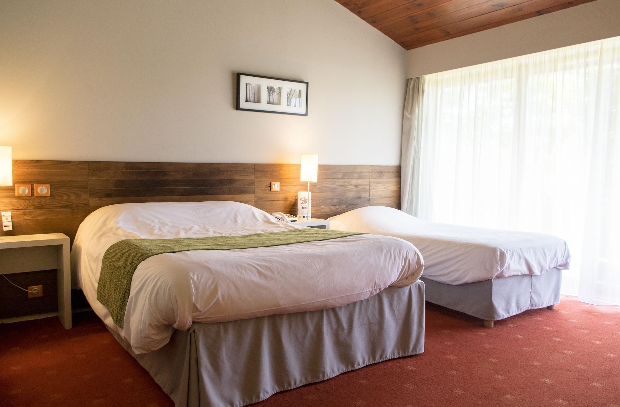 Kyriad Angouleme Nord Champniers- Hotel & Residence Bagian luar foto