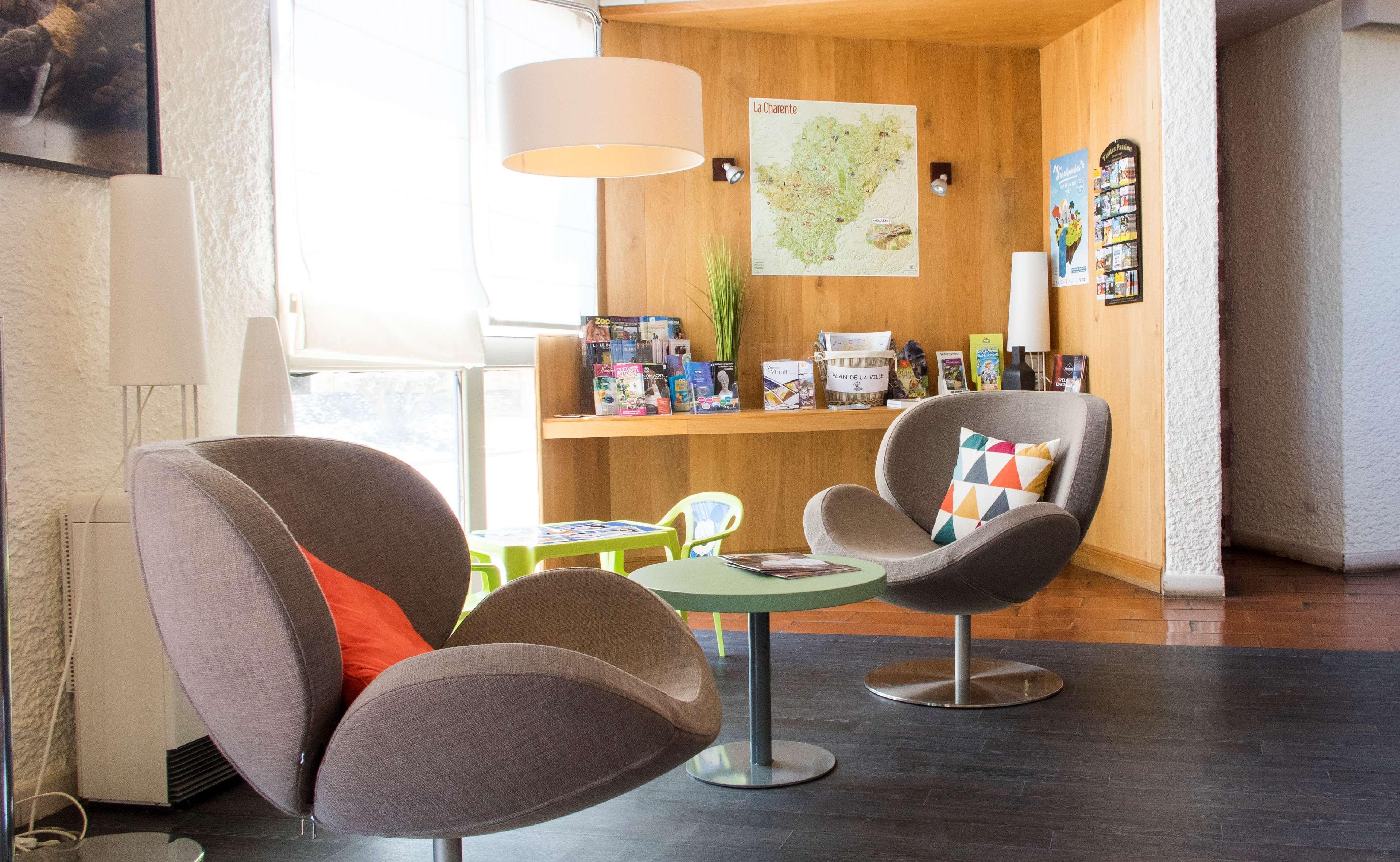 Kyriad Angouleme Nord Champniers- Hotel & Residence Bagian luar foto