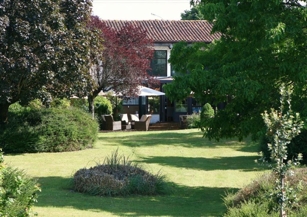Kyriad Angouleme Nord Champniers- Hotel & Residence Bagian luar foto